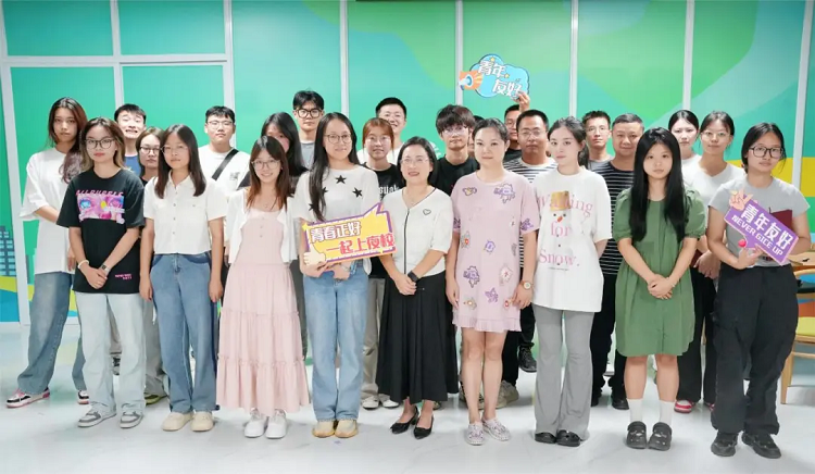 減壓賦能 | “蜀青匯·青年Yeah?！保ňd陽片區(qū)示范點(diǎn)）帶你一起放飛心靈